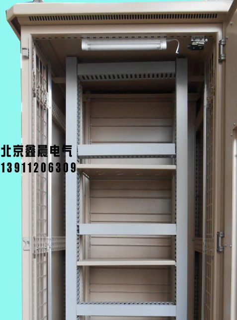 戶外雙層保溫機(jī)柜。4.jpg